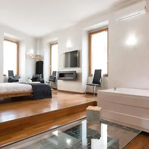 https://plaza-suite-collection.it-romehotels.com